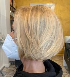 Hair Diy Ideas, Thick Bob Haircut, Short Bob Haircuts With Bangs, Haircut Idea, Short Layered Bob Haircuts, Hair Diy