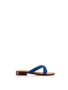 The Holkham Sandal is perfect for any summer getaway or staycation, crafted with suede cross over straps and padded insoles for ultimate comfort. A fresh take on the everyday slider, and simply embellished with our signature gold shield and available in tan and navy suede. The Holkham Sandals are casual yet stylish. Sure to elevate your summer wardrobe. Best paired with the Burford Tote for a chic poolside look. Comfort padded insole: wherever you are, walk in comfort Leather/rubber composite so Work Travel Bag, Gold Shield, Fairfax And Favor, Laptop Travel Bag, Elegant Sandals, Deck Shoes, Summer Getaway, Chelsea Ankle Boots, Belt Purse