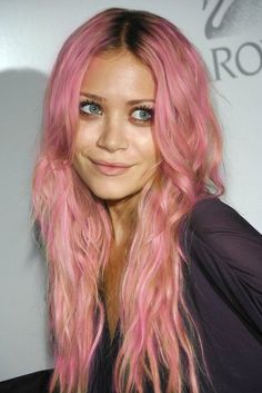 rose. Pink Ombre Hair, Hair Chalk, Pastel Hair, Blonde Ombre, Hair Envy, Grunge Hair, Hair Dos, Ombre Hair