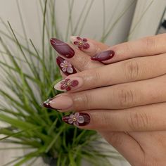 Black And Red Nails Flowers, Plum Gold Nails, Burgundy Flower Nail Designs, Almond Plum Nails, Plum Purple Nails Designs, Burgundy Floral Nails, Red Violet Nails, Almond Maroon Nails, Erica Ha Nails