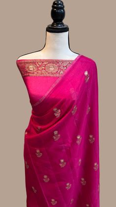 Georgette Banarasi Saree, Dupatta Dress, Maroon Saree, Silk Banarasi Saree, Simple Sarees, Tussar Silk Saree, Banarasi Saree, Saree Dress