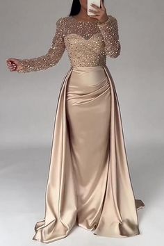 Schlichte Abendkleider Lang Mit armel | Abiballkleider mit Glitzer | Babyonlinedress.de Bad Case Of Stripes Costume, Fall Wedding Reception, Shine Dress, Best Wedding Guest Dresses, Banquet Dresses, Dress Idea, Drape Sleeves, Dresses Classy, Women's Evening Dresses