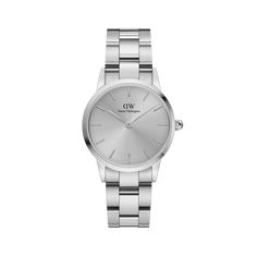 Stylish watch in silver for women & men. Elegant silver watch with a strap in thin steel. Buy silver watches online at Daniel Wellington. Dw Watch, Minimalist Beauty, White Watch, Stylish Watches, Skagen, Classic Watches, White Dial, Metal Bracelets, Daniel Wellington