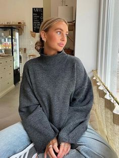 Mqtime Women's Gray Knitted Turtleneck Sweater Elegant Autumn Winter Casual Jumpers Female Long Sleeve Tops All-match Pullover Winter Date Night Outfit, Jumper And Jeans, Winter Date Night Outfits, Winter Date Night, 2024 Outfits, Womens Turtleneck, Knit Turtleneck Sweater, Mode Inspo, Gray Sweater