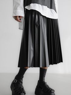 Vegan leather pleated skirt. Flared A Line. Model is in MINUSEY ONE SIZE. ✔️ Free worldwide express shipping over $100✔️ Loved by 6,500+ customers✔️ Limited edition collections, maximum style⠀⠀⠀⠀⠀⠀⠀⠀⠀Stay ahead of the trend with can’t-find-anywhere-else staples. Your closet will thank you 💕 * MINUSEY ONE SIZE = EU 34-38, US 2-6* 100% PU Leather* Dry clean* Made in Korea - Model Height: 172cm/5'7" (US2, EU34) Pleated Midi Skirt Outfit Winter, Pleated Midi Skirt Outfit, Midi Skirt Outfit Winter, Beige Pleated Skirt, Pleated Flare Skirt, Midi Skirt Outfit, Leather Pleated Skirt, Winter Skirt Outfit, Pleated Long Skirt