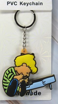 Peanuts Thick PVC Keychain - 2.75" x 2.5" x 1/4" thick - NEW Schroeder Peanuts, Peanut Jellycat Keychain, Snoopy Car Accessories, Snoopy Keychain, Pvc Keychain, Peanuts Gang Figurines, Bean Bag Boards, Camp Snoopy, Best Beans