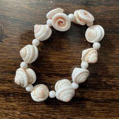 Sea Shell Hand Made Stretchy Bracelet Shell Jewelry Bracelets, Real Seashell Jewelry, Ocean Inspired Bracelet, Purple Beaded Bracelets, Seashell Bracelet, Initial Charm Bracelet, Rose Gold Quartz, Gemstone Bangle, Seashell Jewelry