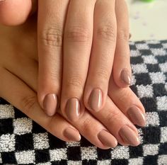 Subtle fall color from @dndgel 🤎🤍 • • • • #structuredgelnails #gelpolish #handpainted #handpaintednailart #luminarynails #nailart #luminary #nailinspo #holidaynails2024 #hardgel #buildergel #nailsofinstagram #nailday #luminary #hardgel #structredmanicure #homebasednailtech #mobilenailtech #fallnails #easyfallnails #luminarynails #upstatenailtech #boycottboringnails #luminarynailsystems #nailtech #scnailtech @gelbabyla @dndgel @luminary_nail_systems @madam_glam @daily_charme • @luminarynailsy... T Bo, Madam Glam, Painted Nail Art, Hard Gel, Easy Fall, Fall Color, Nail Tech, Gel Polish, Nail Inspo