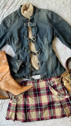 Thrift Style, Outfit Inspo Winter, Jewelry Y2k, Fall Outfit Inspiration, Y2k Jewelry, Mode Inspo, Outfit Inspo Fall, Up Girl, Heel Boots