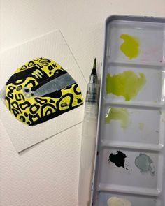 Watercolour painting of Lando Norris' F1 helmet design for the 2024 season F1 Helmet Design, F1 Artwork, F1 Helmet, Helmet Drawing, Wallpaper Iphone Boho, F1 Art, Helmet Paint, Abstract Art Painting Diy, Helmet Design