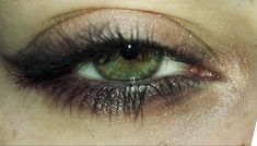 Cute Eye Makeup, Estilo Grunge, Dope Makeup, Edgy Makeup, Dark Makeup, Grunge Makeup, Makeup Designs, Pretty Eyes