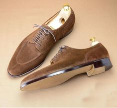 Luxury Fitted Men's Shoes With Snip Toe, Luxury Suede Lace-up Shoes With Almond Toe, Luxury Suede Leather Shoes, Luxury Designer Suede Leather Shoes, Luxury Men's Shoes With Snip Toe, Luxury Casual Men's Snip Toe Shoes, Luxury Brown Snip Toe Leather Shoes, Luxury Brown Leather Snip Toe Shoes, Luxury Low-top Leather Shoes With Suede Lining