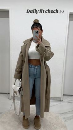 Winter Date Night Dress, Winter Trench Coat Outfit, Outfit Trench, Mantel Outfit, Instagram Baddie, Classy Winter Outfits, Mode Zara, Outfit Chic