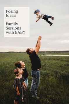 Family Photography Inspiration - Posing with Babies - The Milky Way | We’ve assembled some photo inspiration for you to take you beyond the “hold baby on your hip” standard and put some variety in your family posing with babies! Newborn photography, Newborn photography tips, family photography, family photography tips, newborn posing guide, family posing guide. Image: Aspen Dawn Photography #newbornphotography #familyphotography #newbornphotos #familyphotos #photography #photographytips