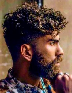 Trendy Curly Hairstyles, Curly Hairstyles For Men, Mens Hairstyles Curly, Men's Curly Hairstyles, Men Haircut Curly Hair, Textured Curly Hair, Cool Mens Haircuts