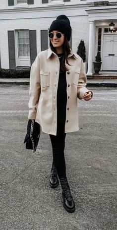 Outfits For Work Winter, Work Winter Outfits, Outfits Ideas Winter, Shacket Outfit Women, Outfits Aesthetic Winter, Winter Outfit Aesthetic, Aesthetic Winter Outfit, Boho Winter Outfits, Shacket Outfit