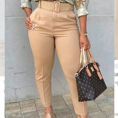 Beautiful Elegant Pant Included Belt. Khaki Pants Women, Work Pants Women, Khaki Trousers, White Fashion Casual, Slacks For Women, Style Formal, Khaki Fashion, High Waisted Pencil Skirt, Weather Wear