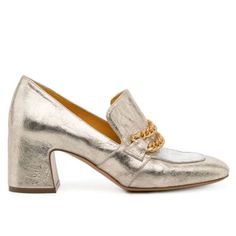 ✨ Step into metallic magic with MADISON MAISON Gold/Silver Leather Mid Heel Loafers! ✨💫 These stunning shoes are the perfect blend of sophistication and contemporary style. Grab yours today 😍 and make a stylish statement at every occasion. 👠✨ bit.ly/40MjoEv Get Free Shipping🚚 on Orders above $300! #MadisonMaison #LuxuriousStyle #fashion #denimjeans #womenjeans #whitejeans #elegantstyle #womenwear #fashionicon #fashion #style #womendress #musthave #womenfashion #lifestyle Heel Loafers, Stunning Shoes, The Madison, 5 Inch Heels, Shoe Obsession, Heeled Loafers, Mid Heel, Shoe Game, Black Tan