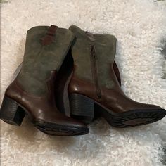 Brand New Never Worn Very Cute No Box Heeled Cowgirl Boots, 90s Cowgirl, Madden Girl Boots, Black Leather Boots Women, Platform Chelsea Boots, Tall Brown Boots, Heart Clothes, Black Knee High Boots, Faux Leather Boots