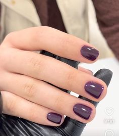 Nail Colors For Pale Skin, Purple Manicure, Plum Nails, Solid Color Nails, Squoval Nails, Minimalist Nails, Creative Nails