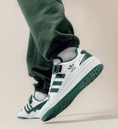 Adidas Forum Low Outfit Men, Adidas Forum Low Outfit, Adidas Aesthetic, Men Outfits Aesthetic, Adidas Outfit Men, Aesthetic Adidas, Adidas Originals Forum Low, Shoes Fashion Photography, Adidas Forum Low