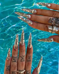 Wet Chrome Nails, Chrome Junk Nails, Elaborate Nails, 3d Chrome Nails, Wet Nails, Majestic Nails, Rave Nails, Hot Nail Designs, Sharp Nails