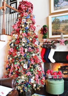 a decorated christmas tree in a living room