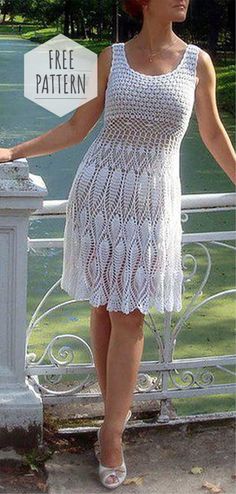 a woman standing next to a white fence with the words free pattern above her head