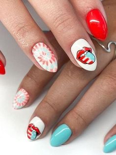 Americana Nail Art, Boho 4th Of July Nails, Retro 4th Of July Nails, Pastel Fourth Of July Nails, Easy Patriotic Nails, Trendy 4th Of July Nails, Usa Nails 4th Of July, 4th Of July Nail Designs Fireworks, Fourth Of July Nails Gel