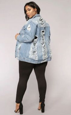 Oversized Distressed Denim Jean Jacket Plus Fashion Nova 1X | eBay Oversized Denim Jacket Outfit, Leggings Outfit Winter, Denim Jacket Outfit, Curvy Model, Oversized Denim Jacket, Activewear Fashion, Distressed Denim Jacket, Kinds Of Clothes, Denim Jacket Women