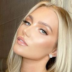 Wedding Makeup Blonde, Wedding Makeup Inspiration, Glam Bride Makeup, Bridesmaid Hair Inspo, Birthday Glam, Ball Makeup, Glam Wedding Makeup, Bridesmaid Hair Makeup, Formal Makeup