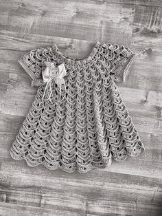 Supe rsoft crochet dress for a little princess Crochet Girls Dress Pattern, Carnival Ideas, Girls Knitted Dress, Crochet Knit Dress, A Little Princess, Crochet Girls, Crochet Baby Clothes, Crochet Bunny, Knitted Dress