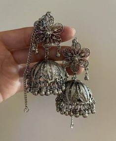 Ethereal Jewelry, Pretty Jewelry Necklaces, Fancy Jewellery Designs, Silver Jewellery Indian, Indian Jewellery Design Earrings, Indian Jewelry Sets, Jewelry Accessories Ideas, Jewelry Design Earrings