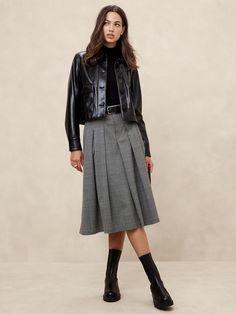 Herringbone Pleated Midi Skirt | Banana Republic Factory English Factory Clothing, Pleated Skirt Midi Outfits, Fashionable Office Wear, Casual Pleated Skirt Outfit, Professional Outfits Women Skirt, Office Outfits Skirt, Corporate Skirt Styles, Corporate Skirts, Corporate Skirt