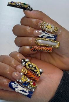 instagram:@ nailedbyniyaa Nails Aesthetics, Abstract Nails, Hard Nails, Duck Nails, Baddie Nails, Glow Nails