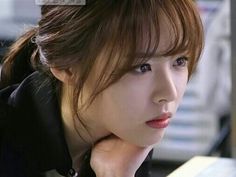 I love this fringe. Korean Fringe, Lee Yeon Hee, Korean Bangs, Bangs Ponytail, Bangs Hairstyle, Choppy Bangs, Asian Haircut, How To Cut Bangs, Lee Yeon