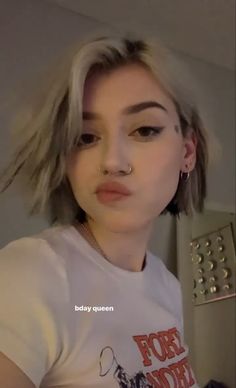 Kailee Morgue Short Hair, Messy Short Hair Grunge, Girls Short Haircuts, Hair Reference, Cut My Hair, Please Follow Me, Hair Inspo Color