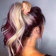 15 Life-Changing Hacks You Need To Know If You Suck At Doing Your Hair Blonde Hair Colour Shades, Rambut Brunette, Rave Hair, Makeup Tip, Ombre Hair Blonde, Money Piece, Hot Hair Colors, Hair Color Crazy, Straight Blonde Hair