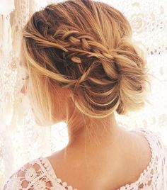 Hairstyle Bridesmaid, Blonde Brownies, Bun Updo, Peinados Recogidos, Medium Long Hair, Messy Bun Hairstyles, Hair Images, Wedding Updo, Trending Hairstyles