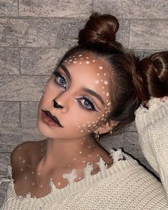 Deer Hollowed Makeup, Dark Deer Makeup, Deer Cosplay Makeup, Zoo Animal Makeup, Easy Deer Makeup Tutorials, Deer Costume Ideas For Women, Cute Halloween Makeup Animal, Animal Make Up Ideas, Faun Makeup Deer