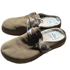 New Earth Origins Eloise Suede Indoor Outdoor Slip On Sherpa Clog Slide Tan Sz 8 New Earth Origins Slip On Clogs Tan Suede Sherpa Lining Cork And Rubber Outsole Plaid Band Detail Indoor Outdoor Style - Could Be Used As House Slippers Or Running Outside Size 8 New - Some Tags Attached Clog, Mule, Slide, 70s, Comfort, Slipper Running Outside, Earth Shoes, Suede Clogs, New Earth, Womens Slides, Leather Clogs, Tan Suede, Womens Clogs, Outdoor Style