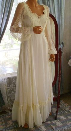 Vintage dress Sax Dress, Gunne Sax Dress, Robes Vintage, Edwardian Style, Vintage Nightgown, Gunne Sax, Edwardian Fashion, Historical Dresses, Vintage Lingerie