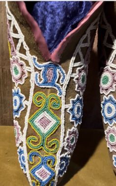 Native American Museum Replica Muscogee Moccasins | eBay Native American Moccasins, Beaded Moccasins, Native American Clothing, Beaded Bead, Native Beadwork, Native American Artifacts, Bead Loom Bracelets, American Indian Art, Leather Moccasins