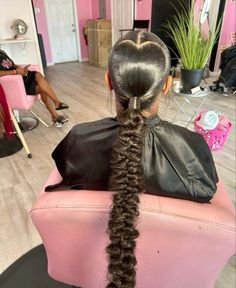 - 𝗳𝗼𝗹𝗹𝗼𝘄 𝟰 𝗺𝗼𝗿𝗲 ➚➚➚ Ball Hairstyle, Cute Ponytail Styles, Women Culture, Business Hair, Sneaker Ball, Sleek Ponytail Hairstyles, Frontal Wig Hairstyles, Cute Ponytails, Ball Hairstyles