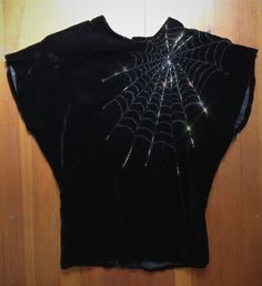 Good morning! I would like to share with you a recent 1940s find from a nice friend. Swipe left to see all pics- love the label! 🕸✨ Sorry,… Spiderweb Dress, Snake Lady, Twenties Style, Retro Goth, Raspberry Ripple, Material Girls, 2000s Fashion, Upcycle Clothes