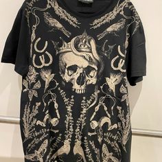 Alexander Mcqueen Tattoo Print T-Shirt. Black. Runs On The Smaller Side For An Xl, Included Pictures Of Myself In It, I Prefer A Bit Oversized And This Fits Me Just Right , But I Prefer Larger - I Generally Like Chest For An Oversized To Be 23, Chest 21.5, Length 29, Shoulders 17.5, Hem 22 Mcqueen Tattoo, Black Skull Shirt, Pictures Of Myself, Skull Color, Edgy Long Sleeve T-shirt With Skull Print, Gothic Queen, Gothic Short Sleeve T-shirt With Skull Print, Edgy Skull Print Relaxed Fit T-shirt, Tattoo Skull