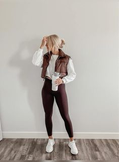 quality affordable brown puffer vest just in time for fall 🤎 Colorado Outfits, Ootd Instagram, Autumn Look, Athleisure Outfits, Cute Fall Outfits, Cute Everyday Outfits, Outfit Inspo Fall, Fall Fashion Outfits, Mom Outfits