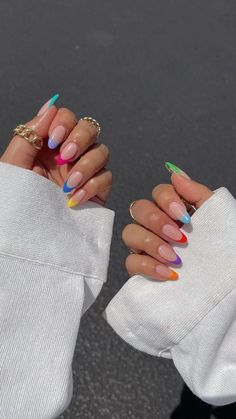 Fun Festival Nails, Carnaval Nails Design, Multi Colored French Nails, Simple Neon Nails, Simple Colorful Nails, Different Color French Tips, Multicolor French Tip Nails, Multi Colored French Tip Nails, Vibrant Nails Summer