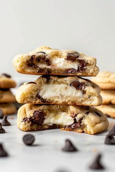 Chocolate Chip Cheesecake Cookies - Insanely Good Cookie Dough Ingredients, Frozen Cheesecake, Blueberry Cookies, Healthy Sweet Snacks, Recipes Cookies, Recipes Chocolate, Cheesecake Filling, Cheesecake Cookies