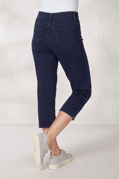 The ultimate-comfort summer jeans. Our exceptional knit denim offers fabulous stretch and softness, plus great shape and color retention. Relaxed fit through hips and thighs. Imported. | Women's Knit Denim High Rise Straight-Leg Cropped Jeans - Canyon Rose - 24W Canyon Rose, Knit Denim, Summer Jeans, Jeans White, Knitting Women, Colored Denim, Petite Size, Cropped Jeans, Jeans Style